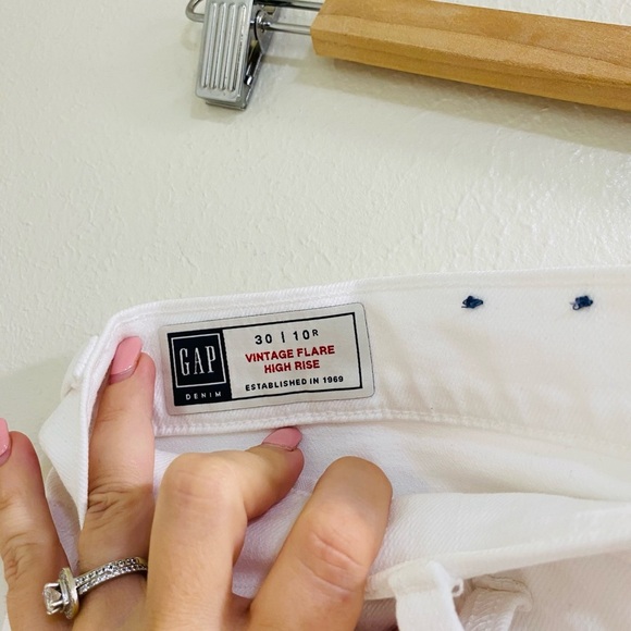 GAP Vintage Flare High Rise Jeans - White Size 10R/30 - Picture 7 of 12